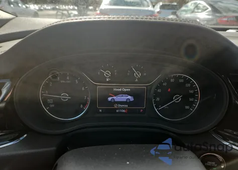 2019 Buick Regal Tourx Essence from USA, damaged, VIN W04GV8SX2K1002168